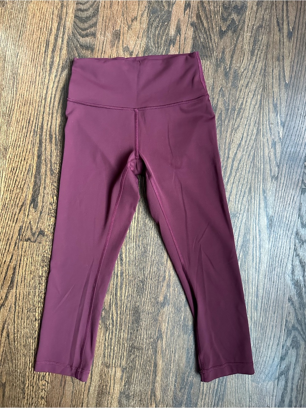 Lululemon Wunder Train High Rise Crop 21” Burgundy Size 6 Everlux